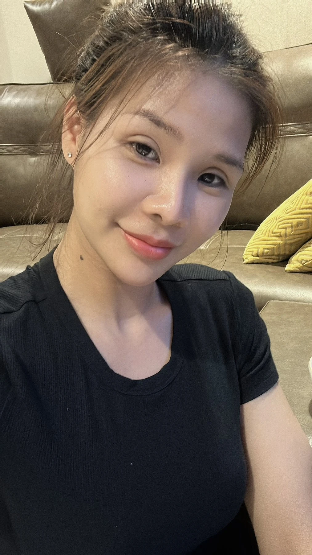 Kimberly HCM – Vietnamese masseuse in Ho Chi Minh City — 24 / 25