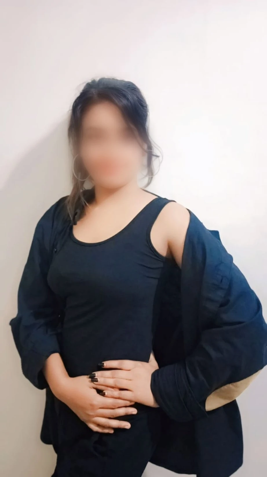 Door Step Escorts pay cash directly – Indian escort in Hyderabad — 2 / 7