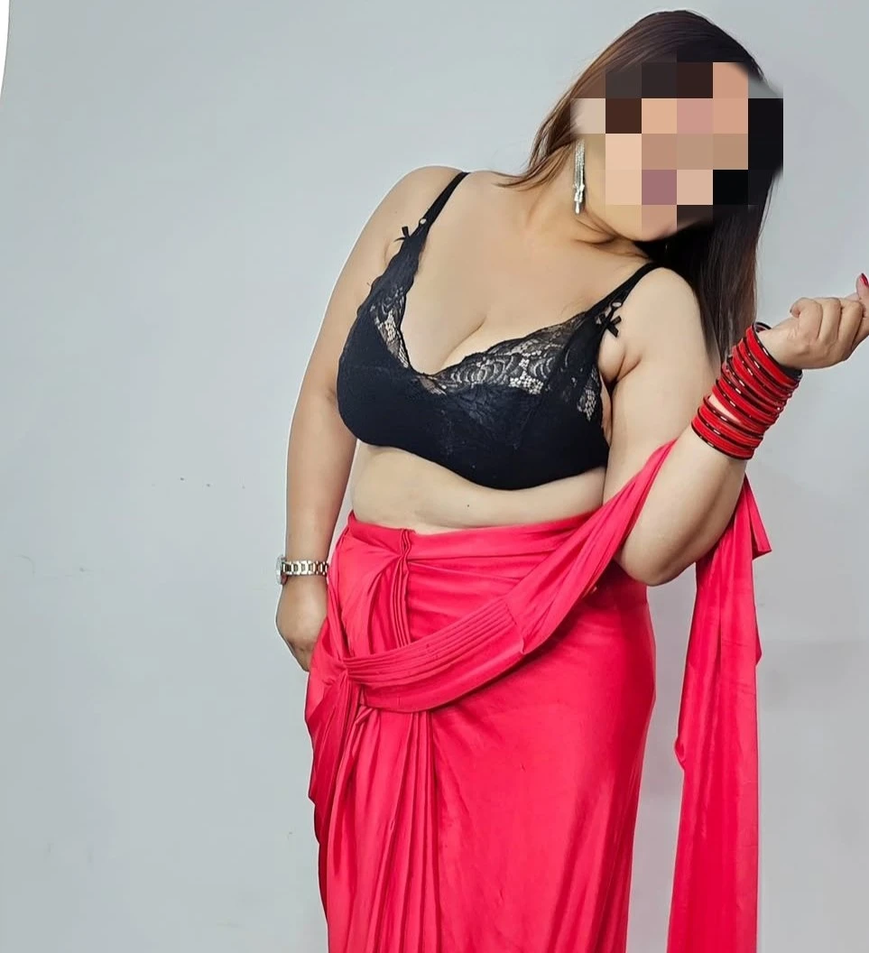 Housewife for cam . – Indian escort in Kochi, Escort, Kochi
