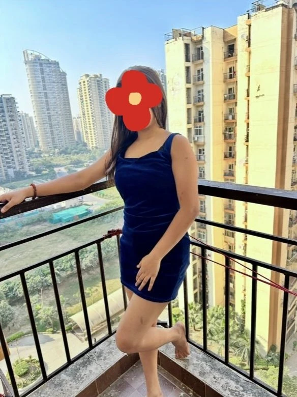 I Am Riya 21 Years Alone Girl – Indian escort in New Delhi — 5 / 8