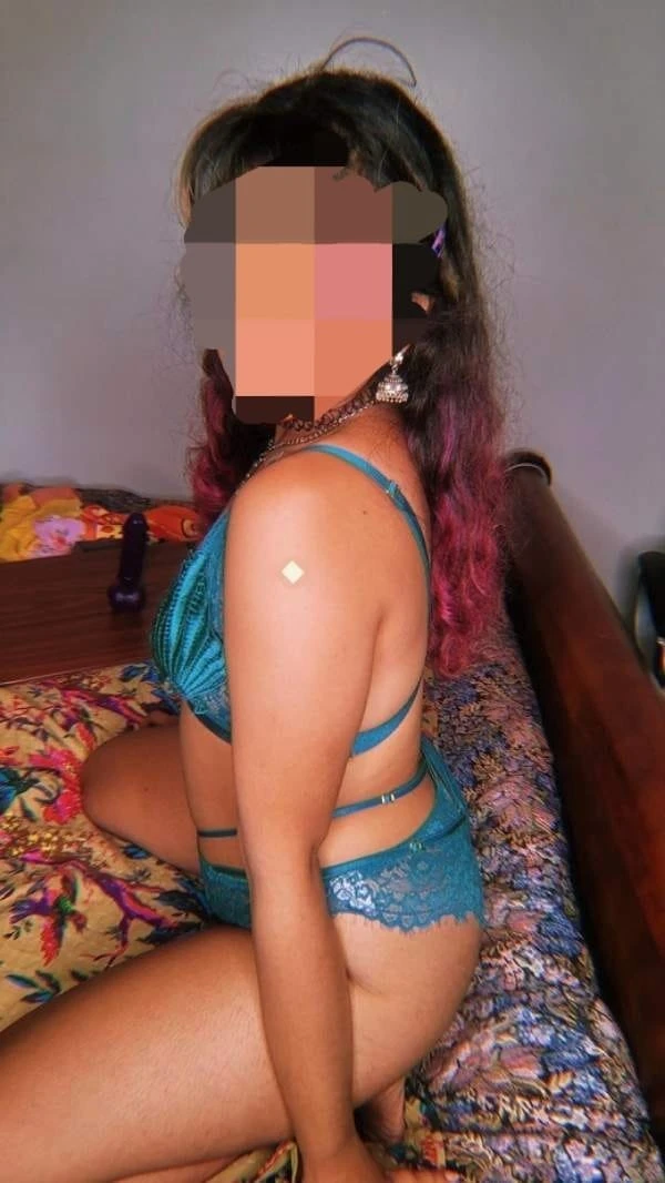 Ashu – Indian escort in Pune — 3 / 6