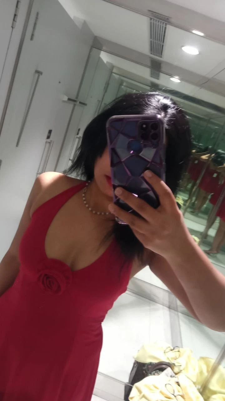 Dreamy Riya2 – Indian escort in Pune — 1 / 4