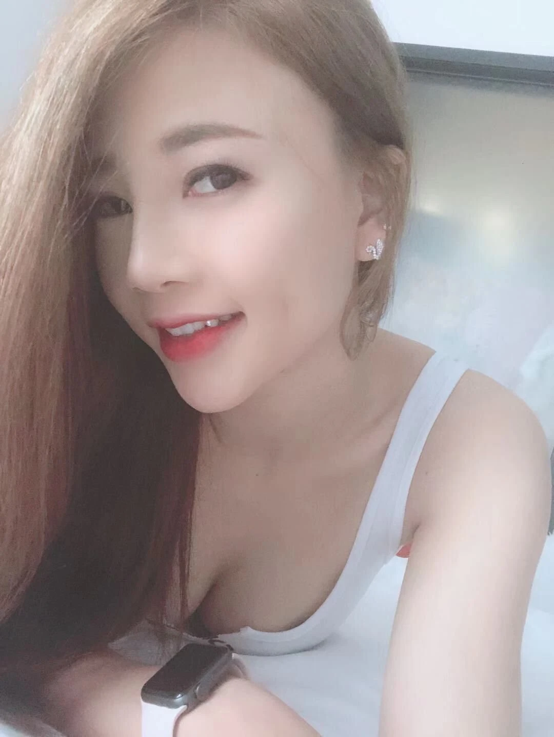 Sexy and Young Lady Nancy – South Korean escort in Mauritius — 2 / 4