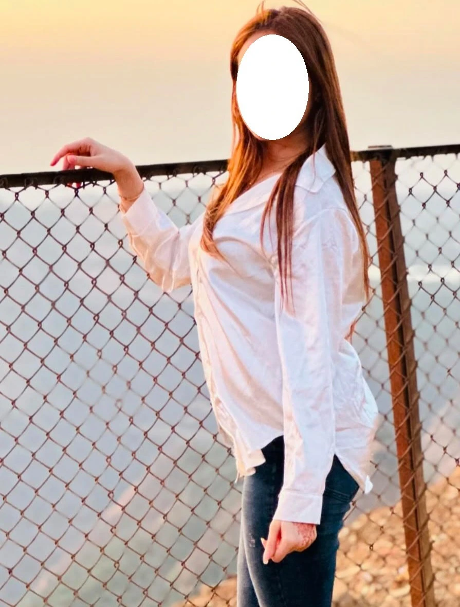 Naina – Indian escort in Noida — 11 / 30