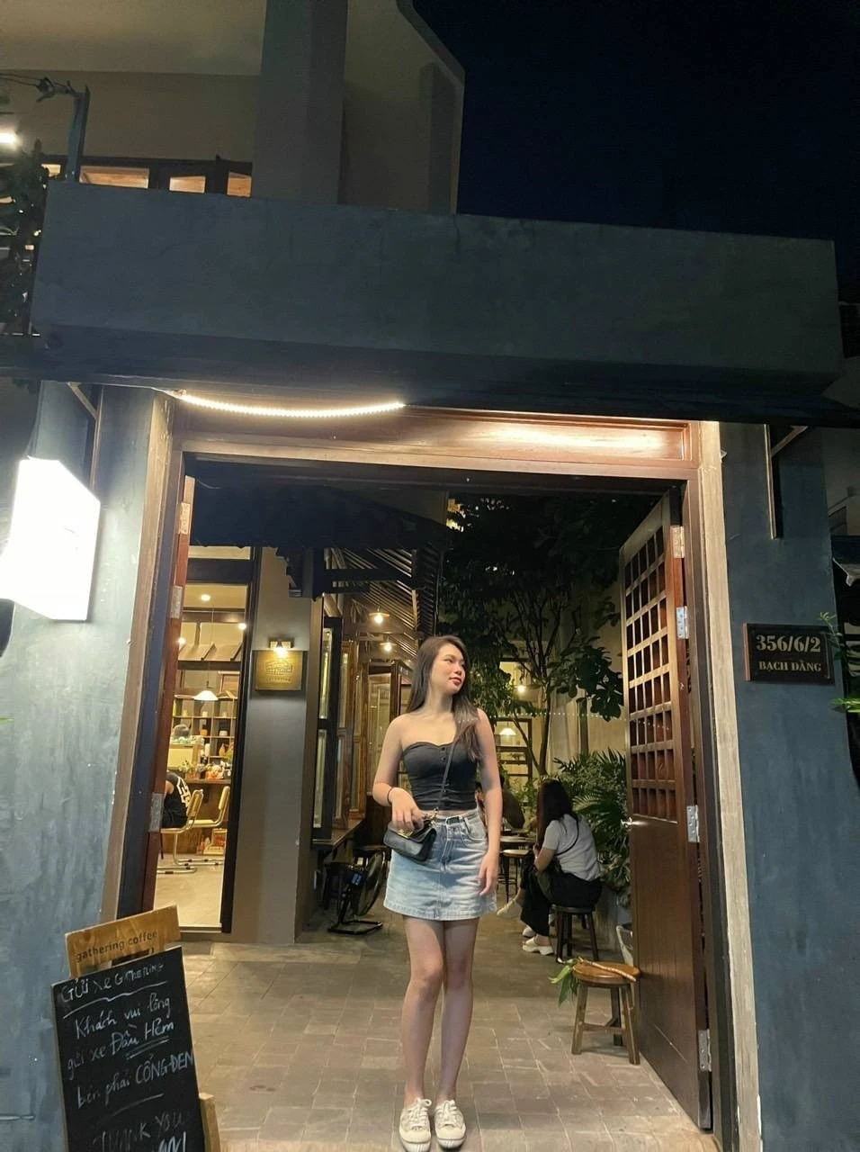 Diễm My – Vietnamese escort in Ho Chi Minh City — 3 / 8