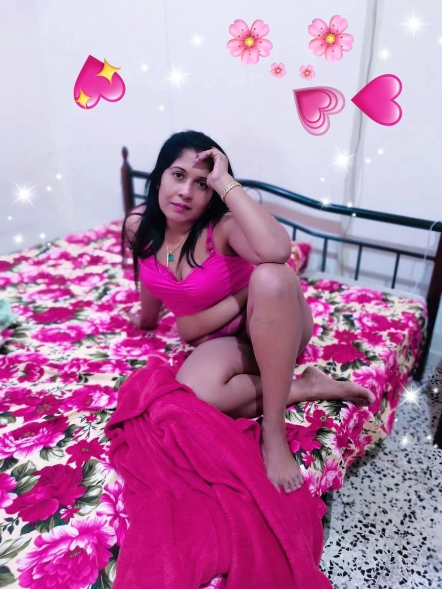 Roohi – escort in Colombo — 2 / 8