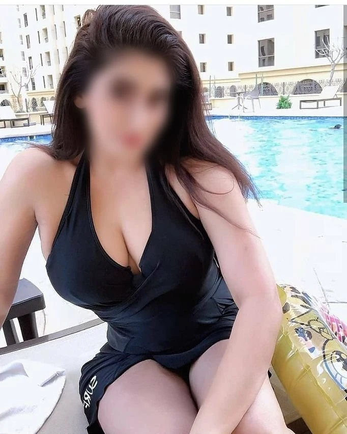 Dhvani Verma – Indian escort in Mumbai — 9 / 12