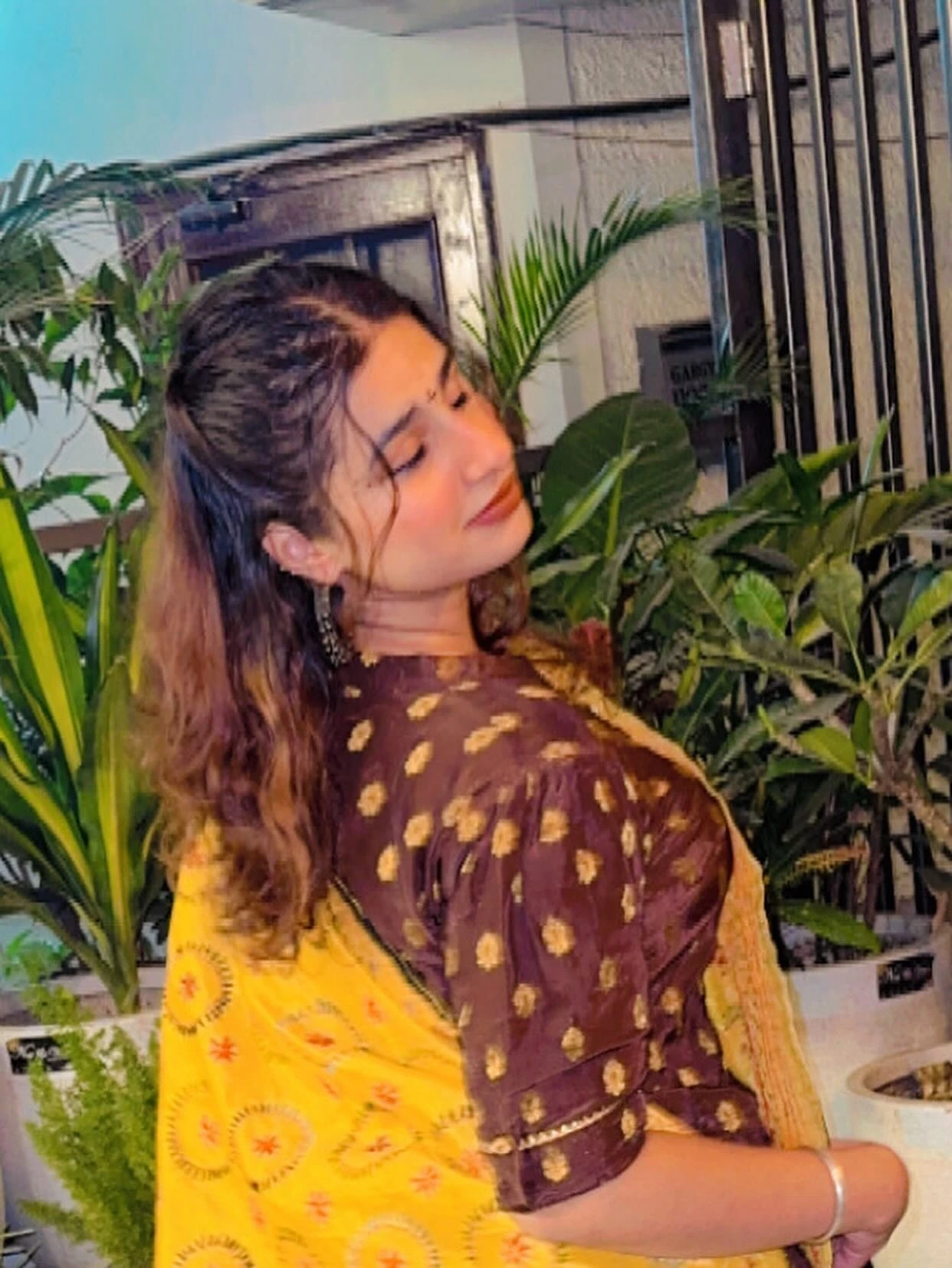 Snigdha – Indian escort in Hyderabad — 27 / 31