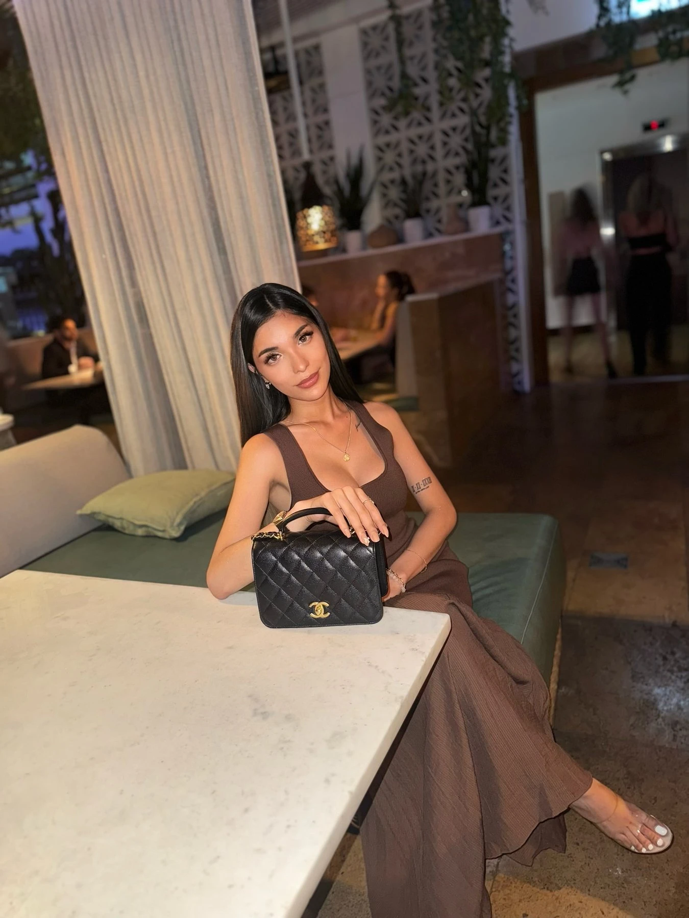 Captivating Elise – Australian escort in Ho Chi Minh City — 16 / 23