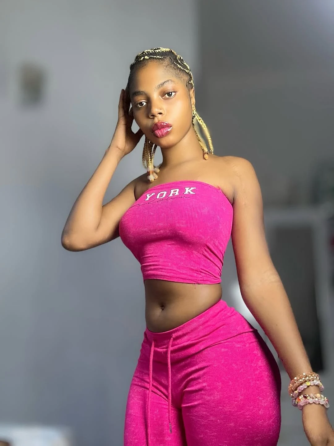 Bella – South African escort in Rajkot — 3 / 4