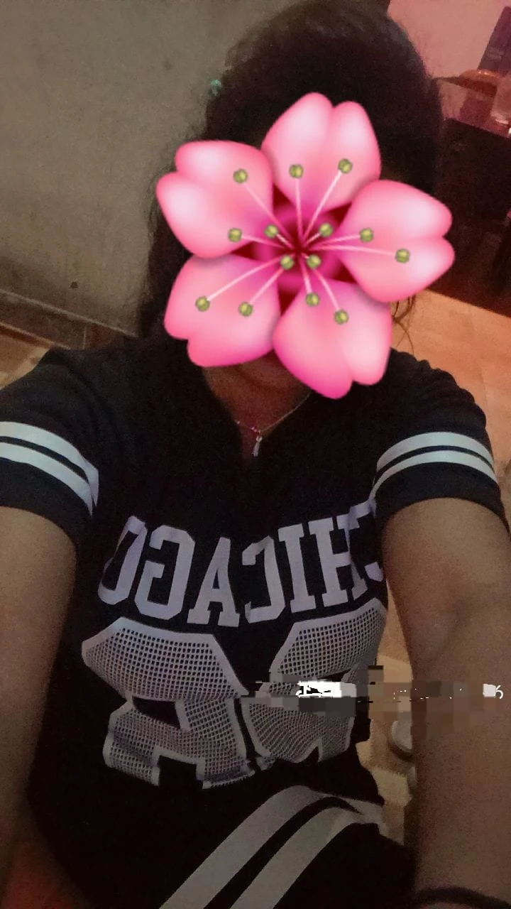 Vihagi – Sri Lankan escort in Colombo — 2 / 4