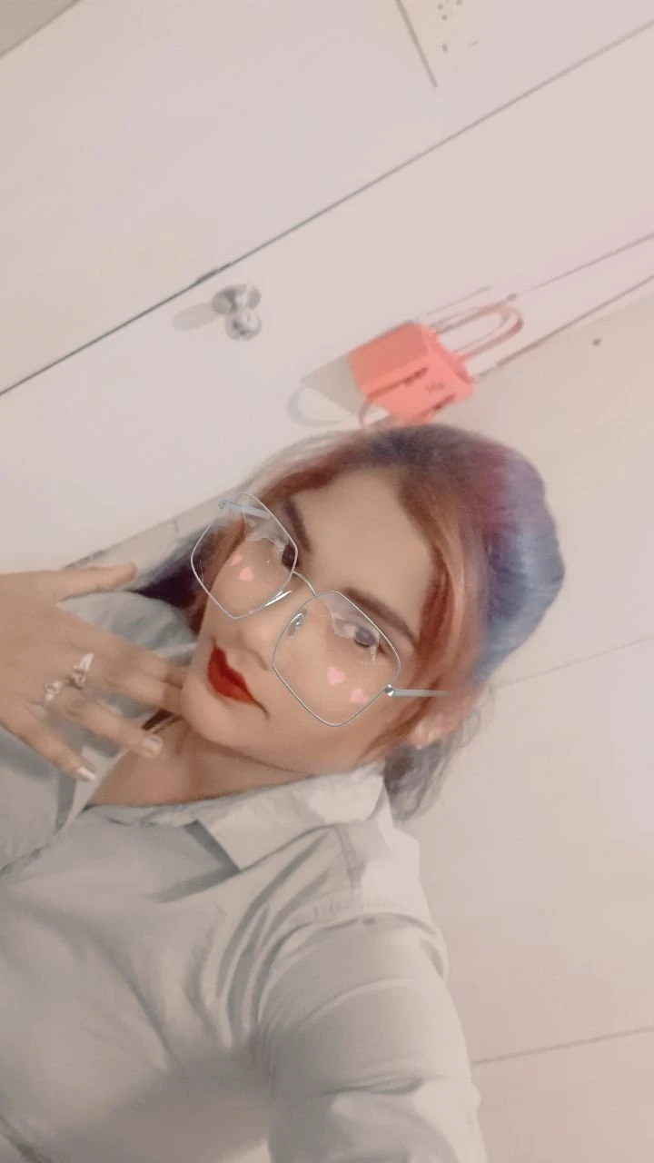 Sapna – Indian escort in Mumbai — 2 / 3