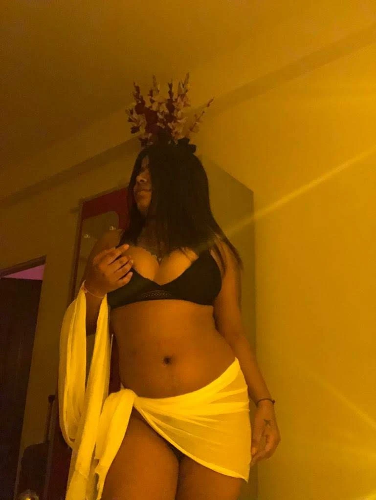 Nisha Chetry Real meet Gf Exp – Indian escort in Guwahati — 22 / 31