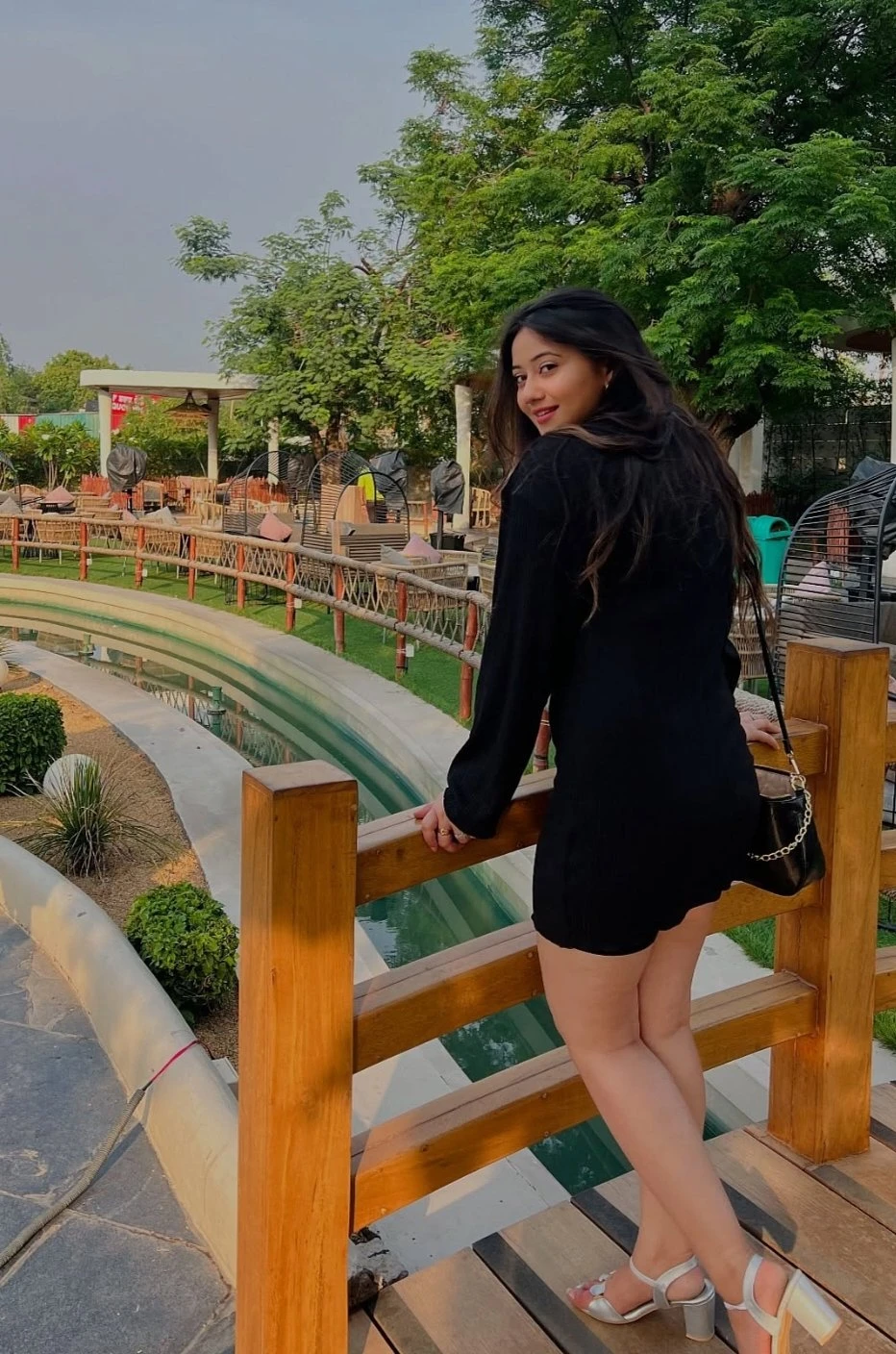 Neha ( live cam & meeting ) sex chat – Indian escort in Hyderabad — 5 / 8