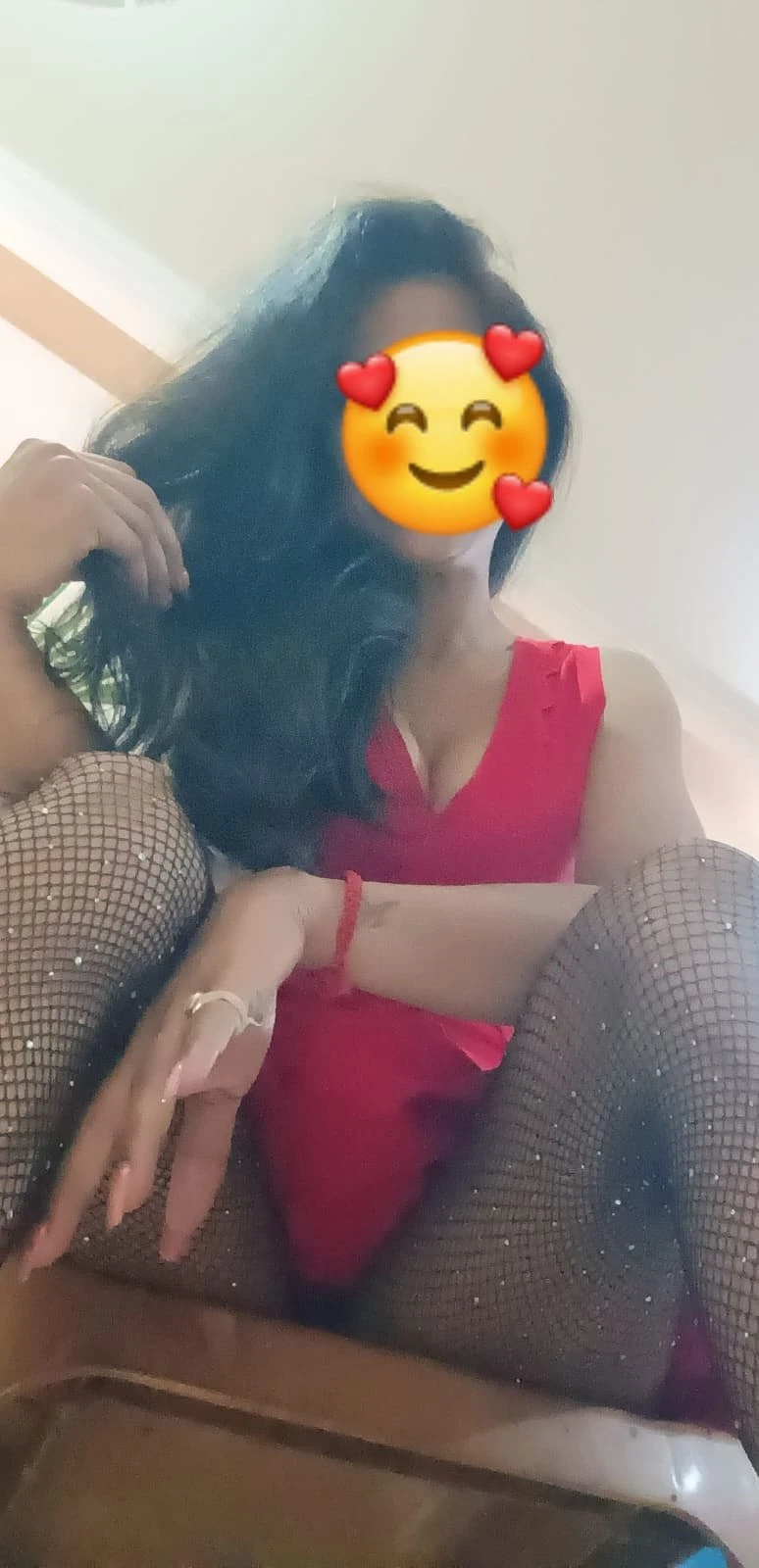 Khushi Independent Classy Look – Indian escort in New Delhi — 3 / 5