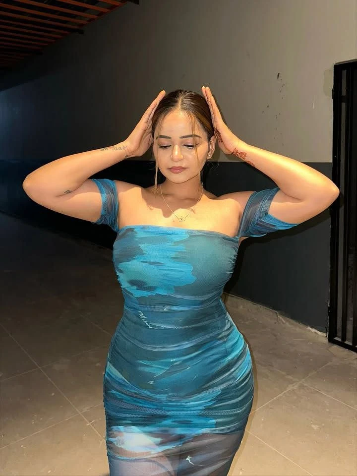 Kusum – Indian escort in Mahabalipuram — 4 / 9