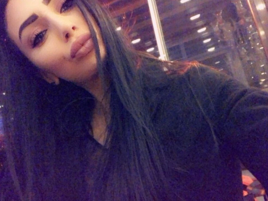 Kira – Ukrainian escort in Lviv — 3 / 5