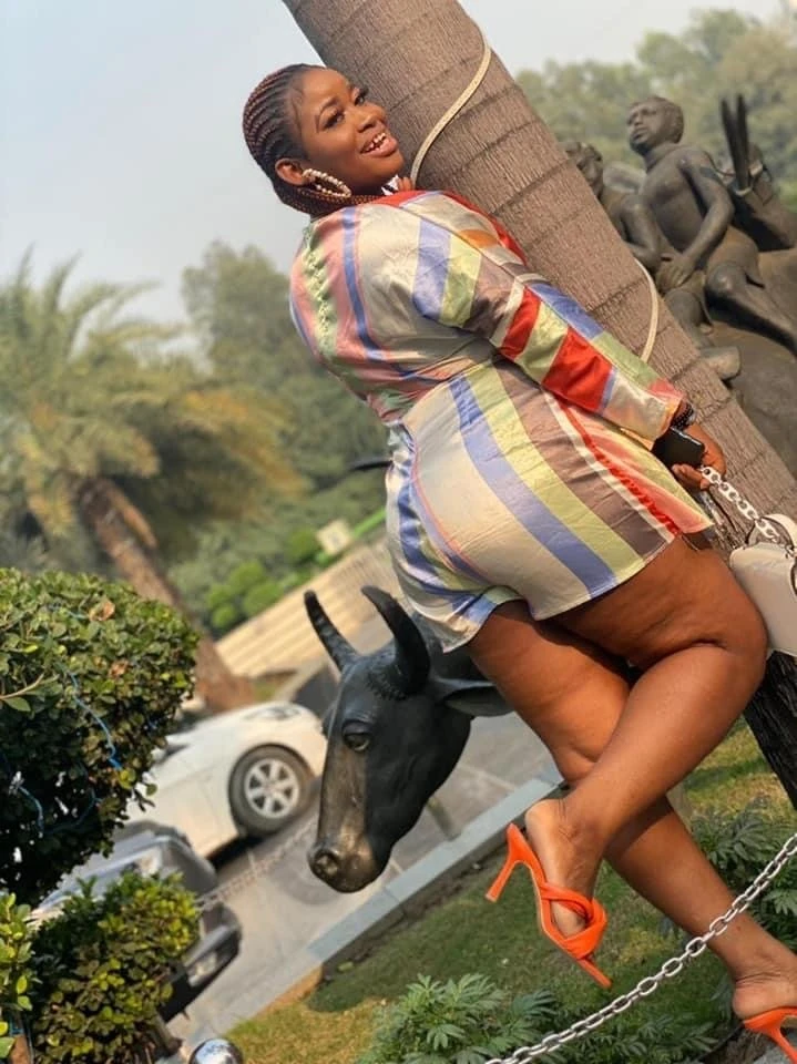 Savannah Savage – South African escort in New Delhi — 3 / 5