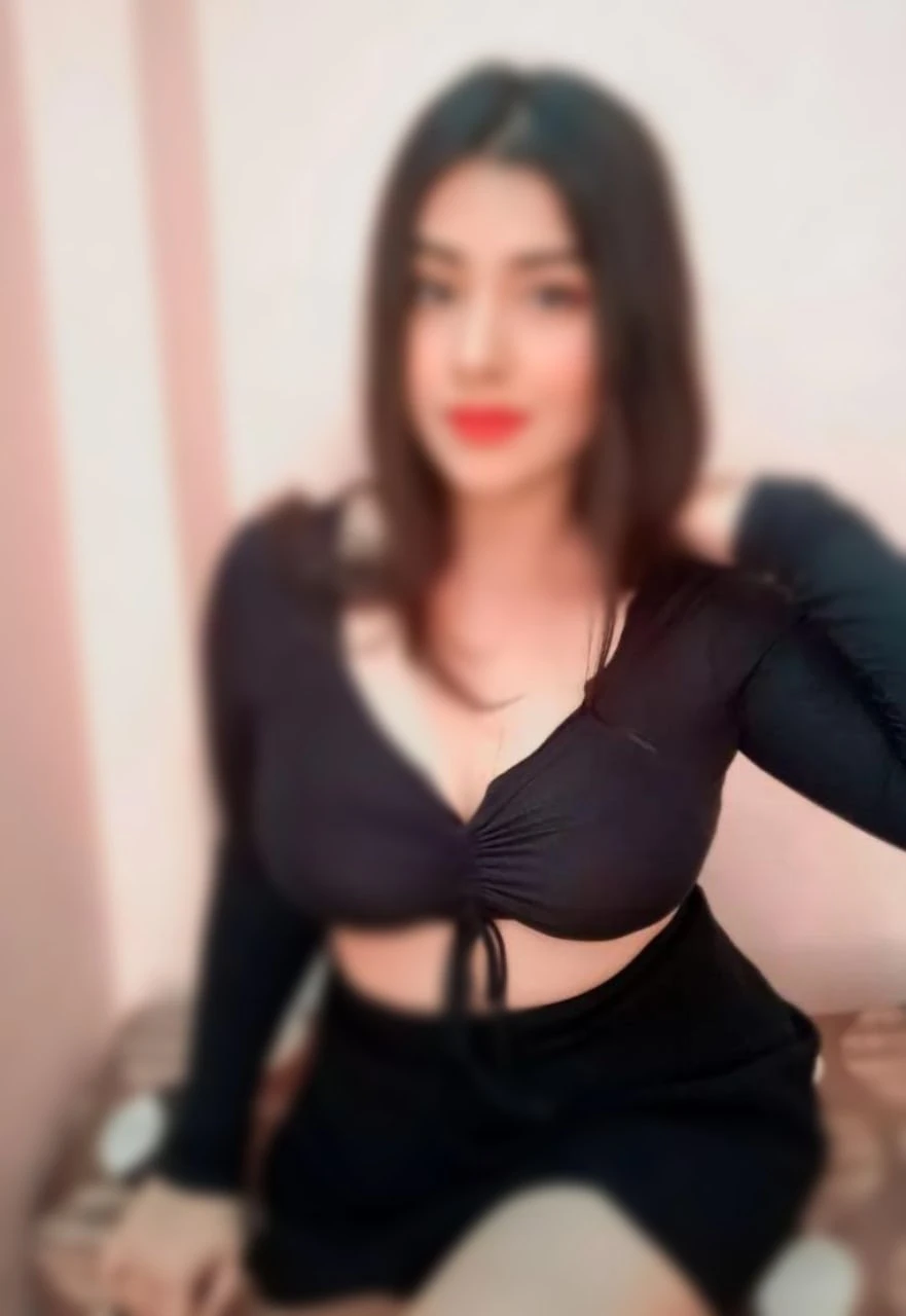 Disha (cam& real meet)nudeshow with face – Indian escort in Kochi — 4 / 5