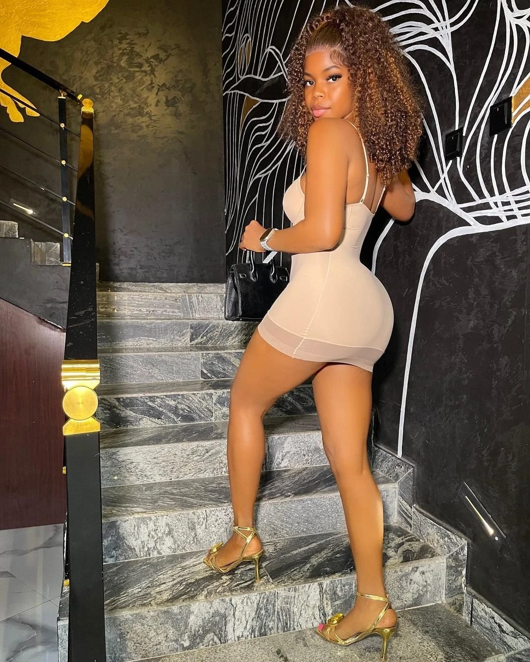 Cynthia – Ghanaian escort in Beirut — 2 / 3