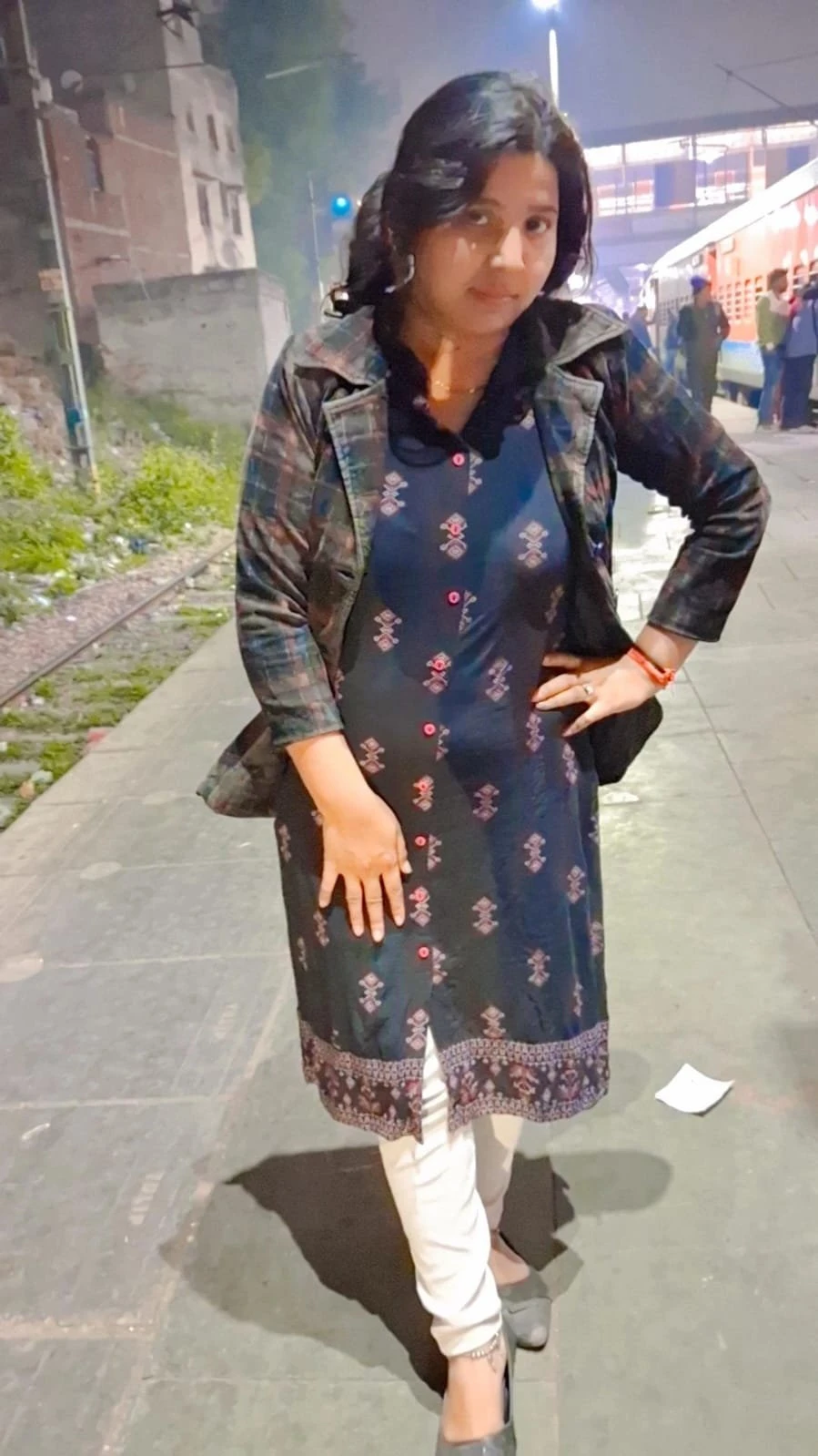 🦋 CAM SHOW REAL MEETING – Indian escort in Pune — 2 / 5