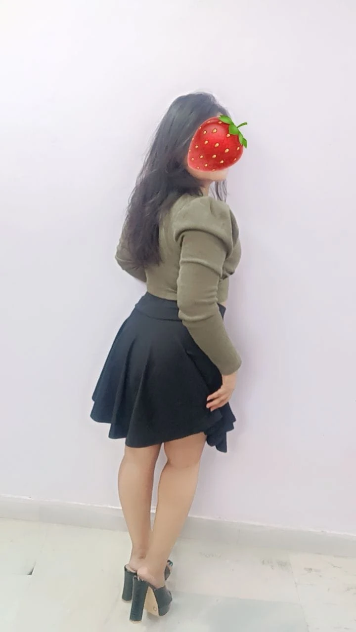 HOT n SEXY Independent Girl Living Alone – Indian escort in Noida — 4 / 6