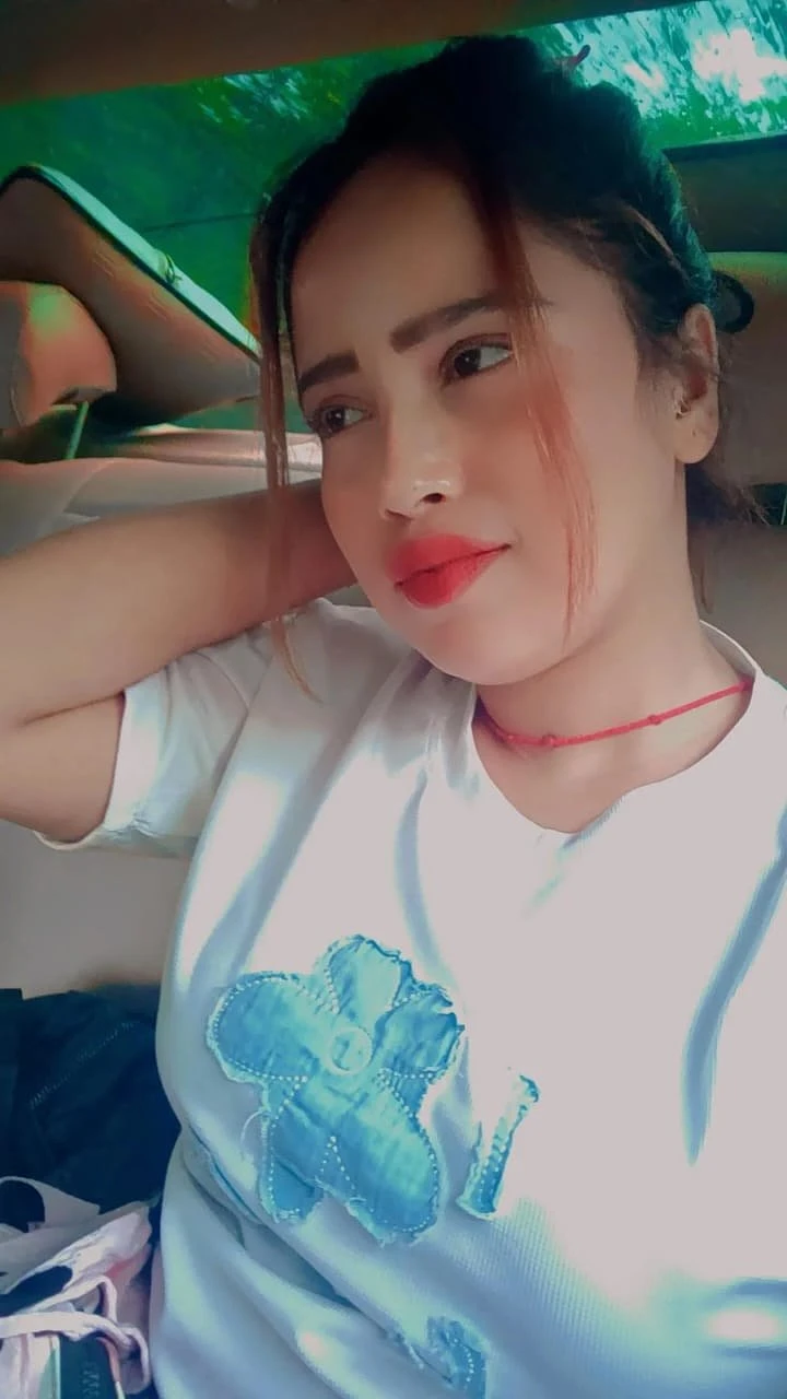 Soumya Call Girl Service – escort in Noida — 2 / 5