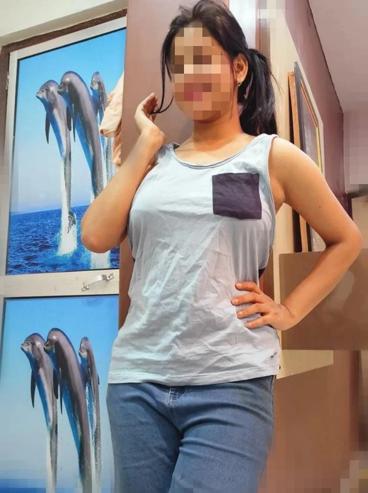 ꧁༒Divya🦋 Meet &cam session༒꧂ – Indian escort in Pune — 1 / 5