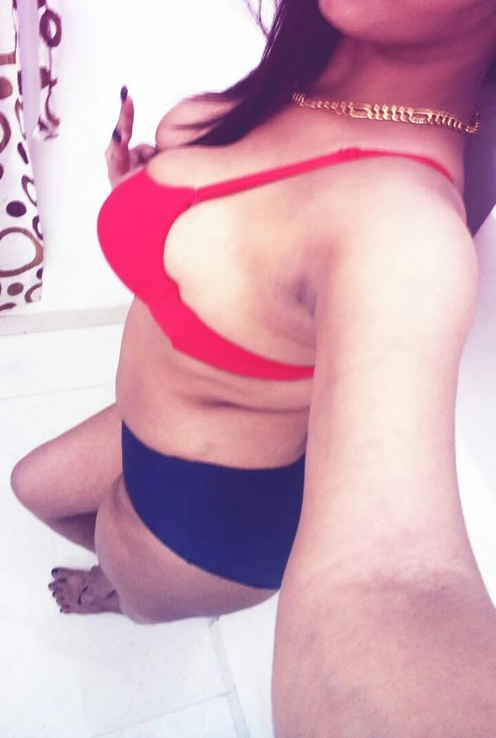 Seems Video Sex@ – Indian escort in Mumbai — 8 / 15