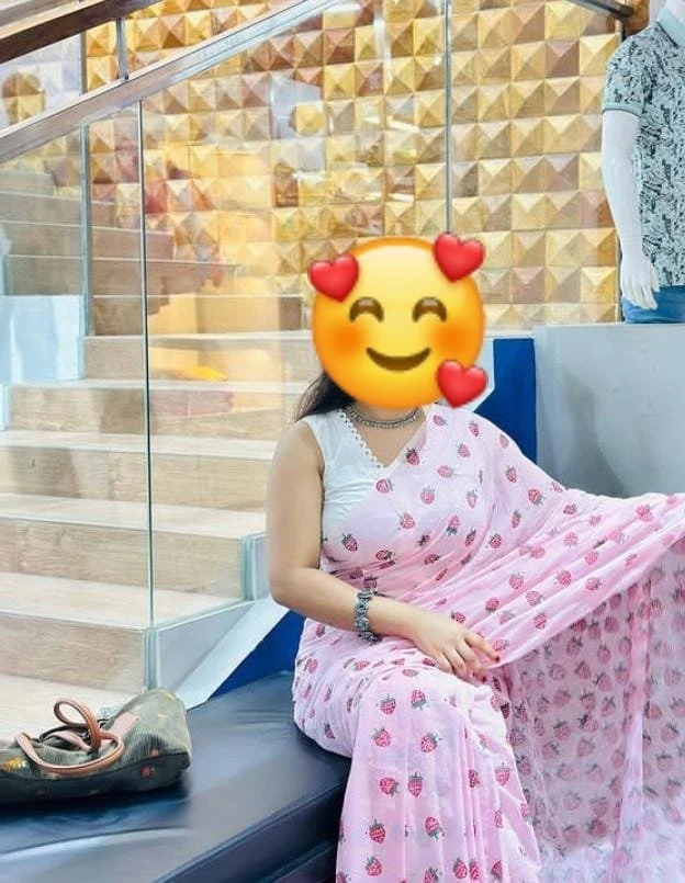 Sukoon – Indian adult performer in New Delhi — 1 / 20