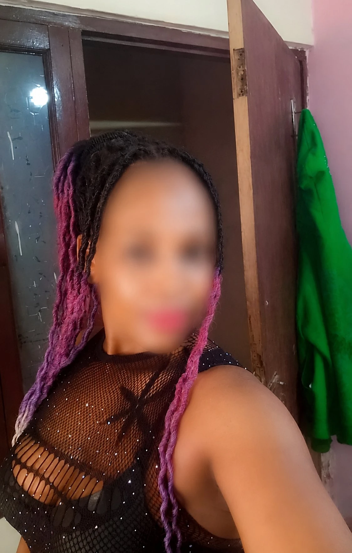 Backsnuts – South African escort in Gurgaon — 4 / 6