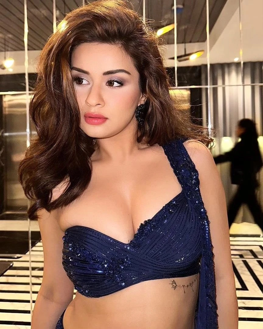 Himani Escort Service – Indian escort in Hyderabad — 4 / 5