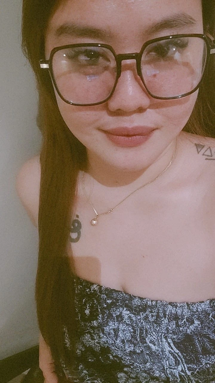FlirtatiousSiobe – Filipino escort in Noida — 5 / 7