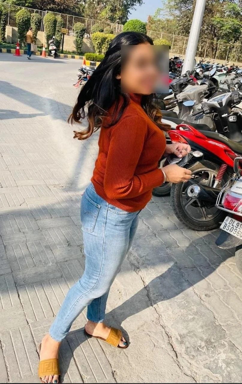Goddess Somya ~ GFE / BDSM (Cam & Real) – Indian escort in New Delhi — 12 / 14
