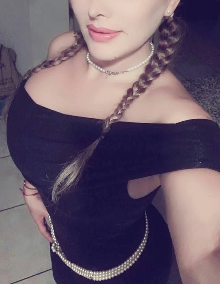 Katalina Mendez – Colombian escort in Panama City — 4 / 28