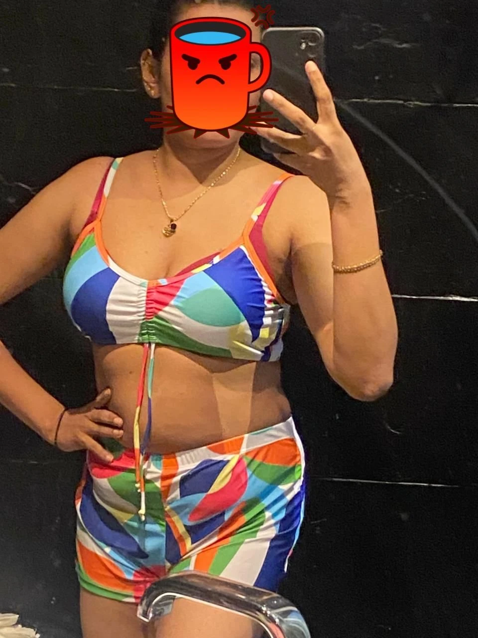 Nadiya Fernando, hot babe – Sri Lankan escort in Colombo — 7 / 17