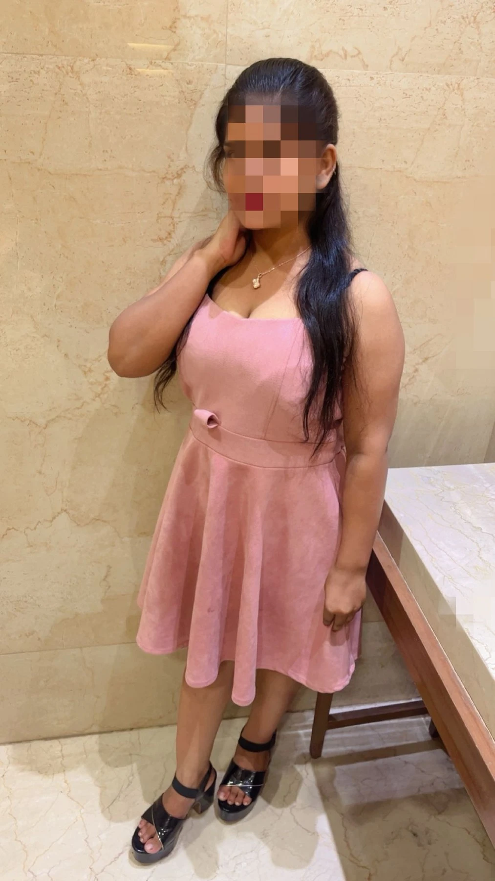 Priya the Curvy Queen – Indian escort in Mumbai — 12 / 15