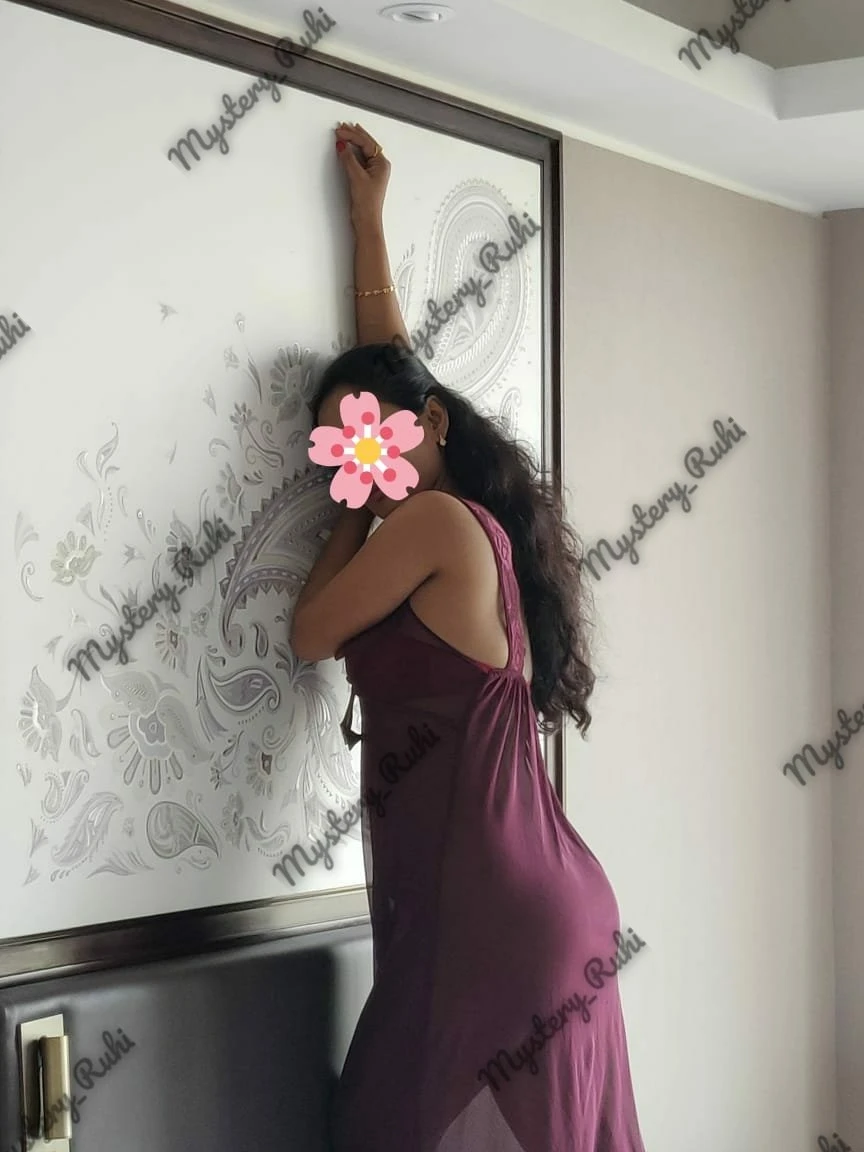 Mystery Ruhi Premium CamGirl – Indian escort in Kochi — 2 / 17