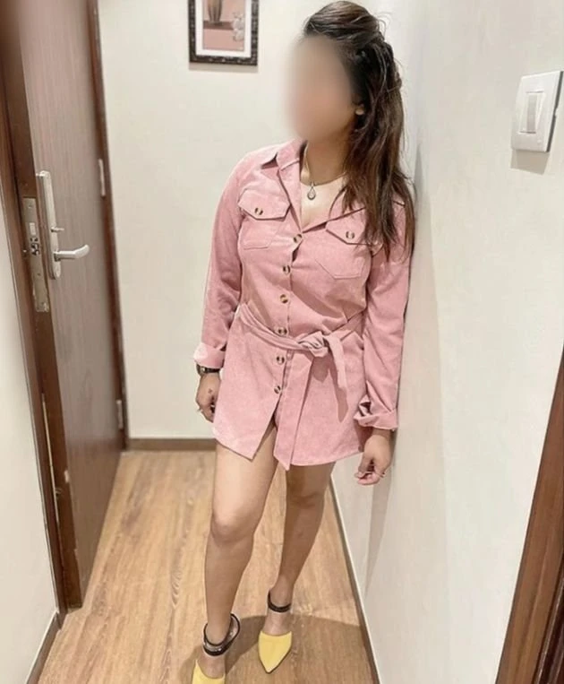 Arohi for Real Meet & Live Cam Show – Indian escort in Mumbai, Escort, Mumbai