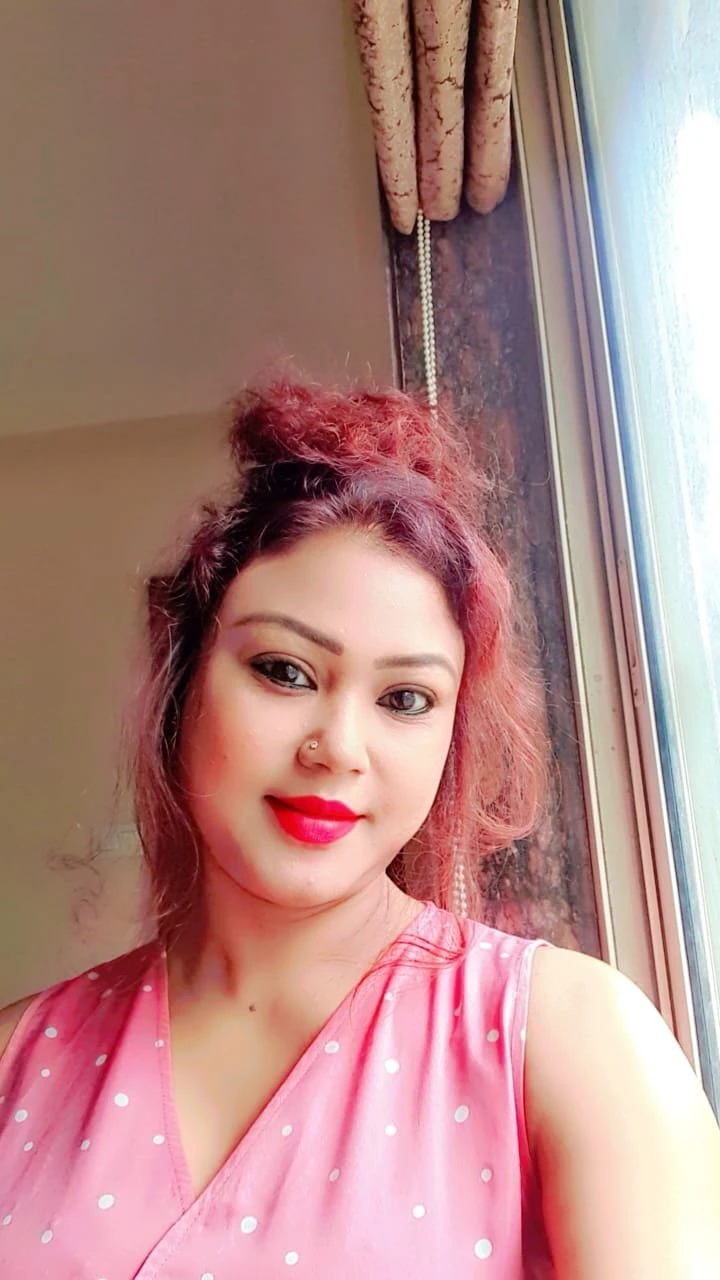 Pinki Here cam and real meet – escort in Kolkata — 3 / 5