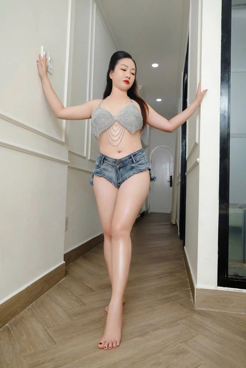 Mai Full services – escort in Ho Chi Minh City — 2 / 5