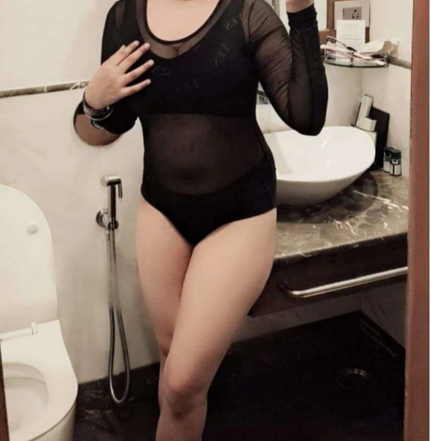 Cam & meet available – Indian escort in Kolkata — 5 / 7