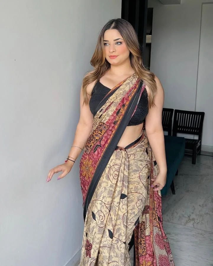 Sonali Patel – Indian escort in Udaipur — 4 / 5
