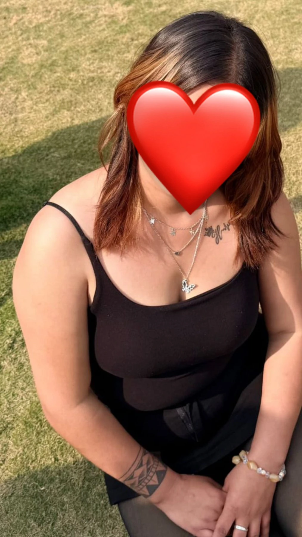 Salina – Nepalese escort in Kathmandu — 2 / 5