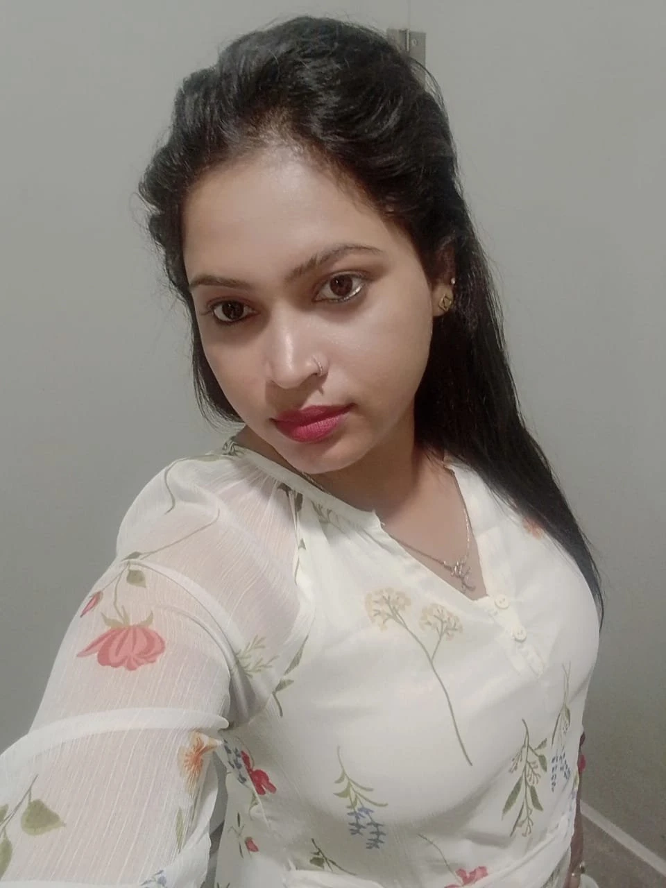 Ranya S (Cam) Service – Indian escort in Gurgaon, Escort, Gurgaon