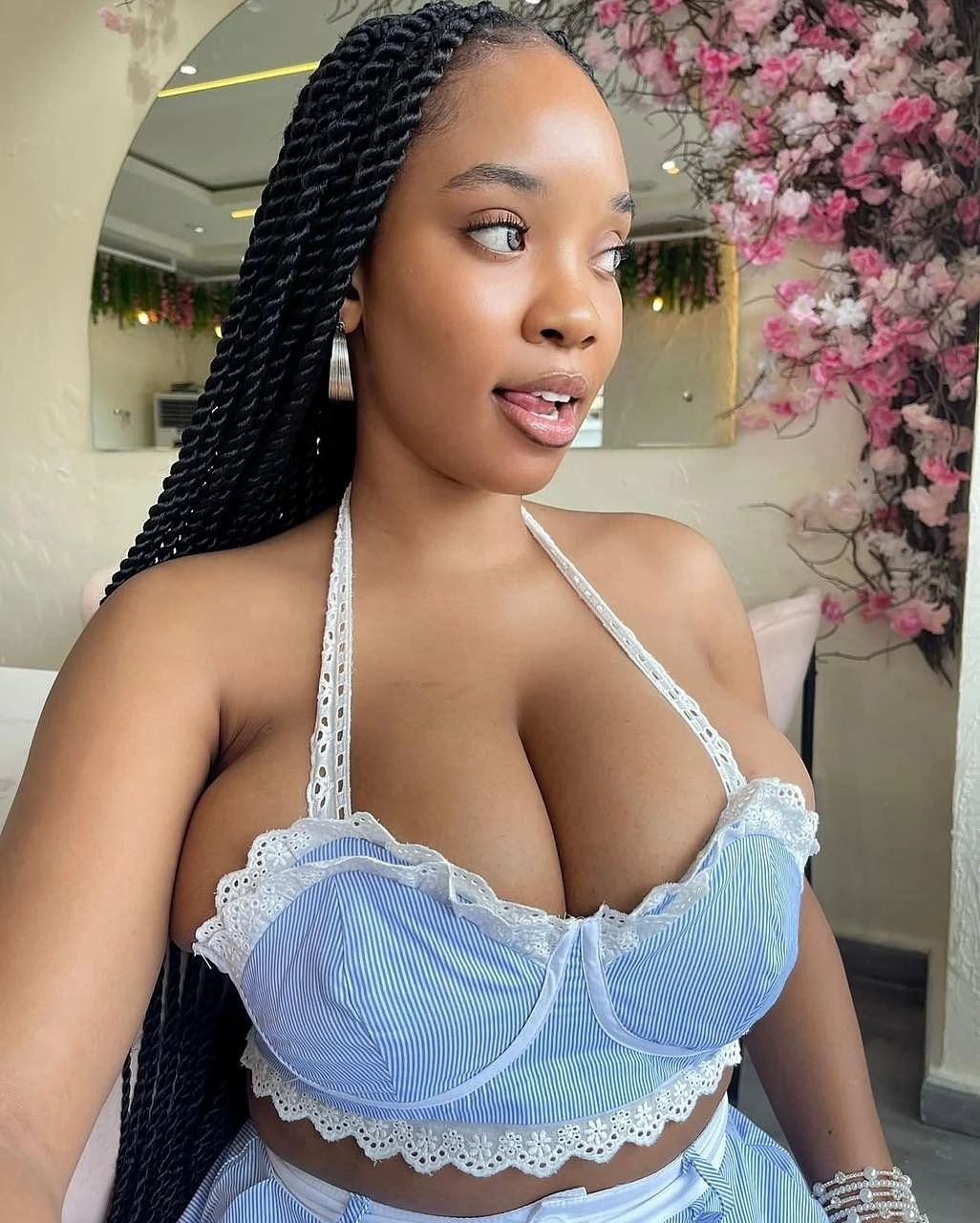 African Aisha +91//936617//2155 – escort in Hyderabad — 5 / 6
