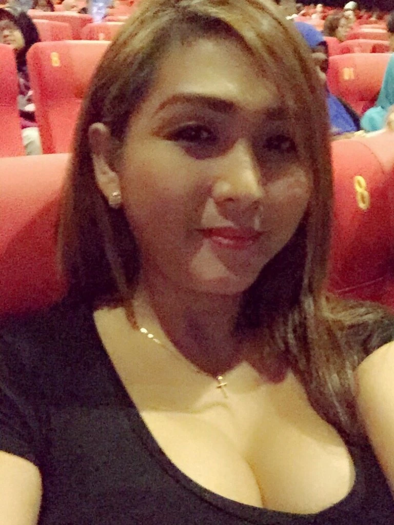 Sunshine – Filipino escort in Hanoi — 6 / 31