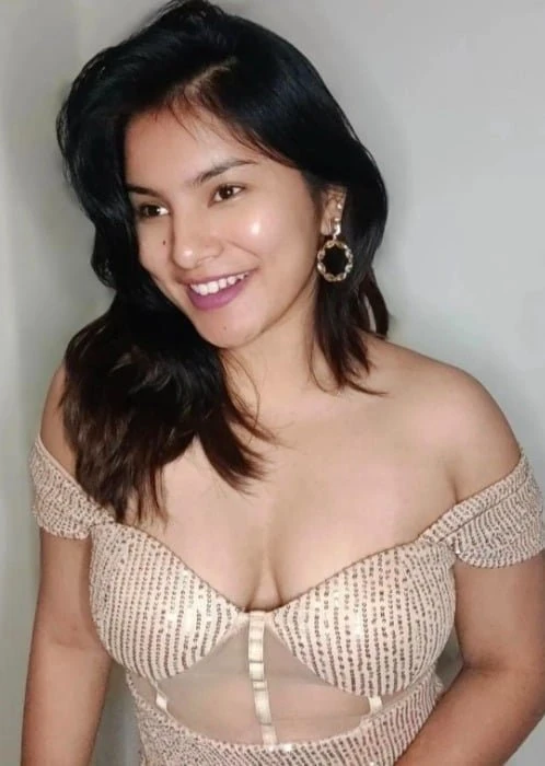 Sima – Indian escort in Pune — 3 / 5