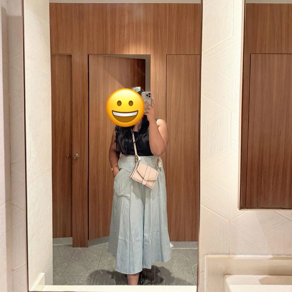 Shaini – Sri Lankan escort in Colombo — 2 / 5