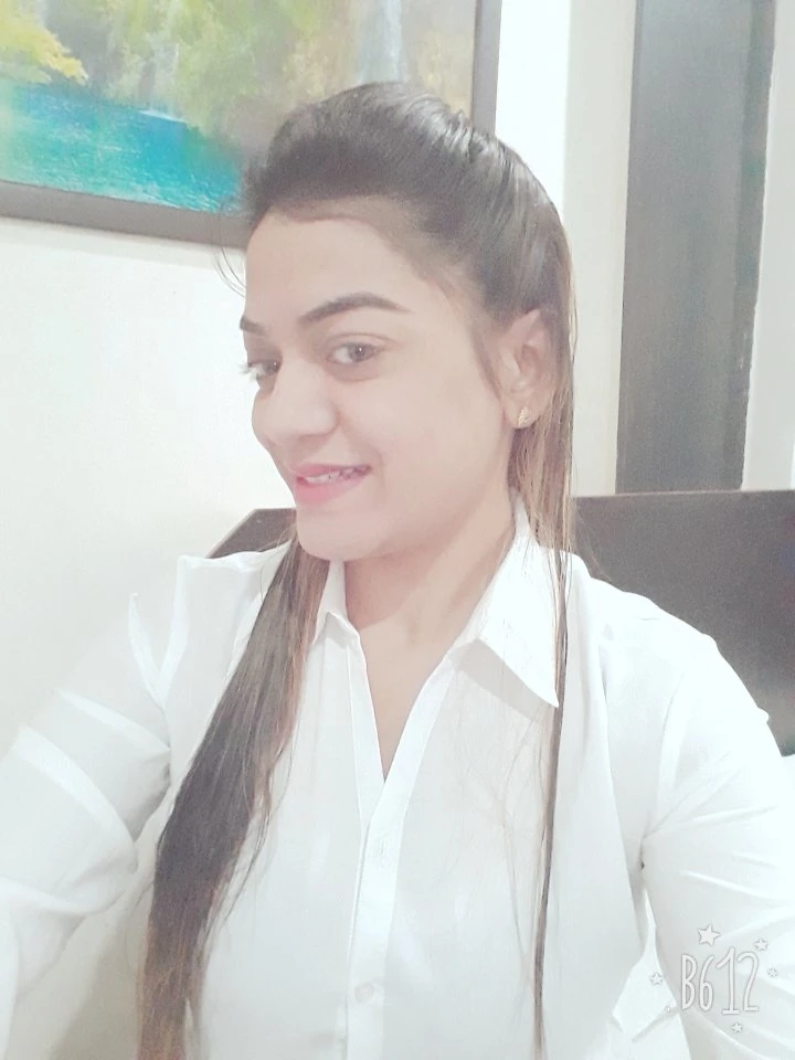 Mahek – Indian escort in Mumbai — 2 / 3